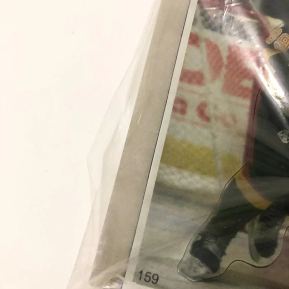 Lot of 4 Collectable Hockey Magnets Mario Lemiuex Alex Mogilny Eric Fichaud - Picture 8 of 16